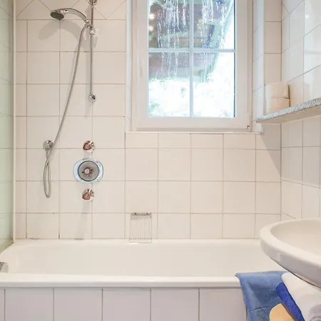 Schoen Eingerichtete Ferienw 아파트 *